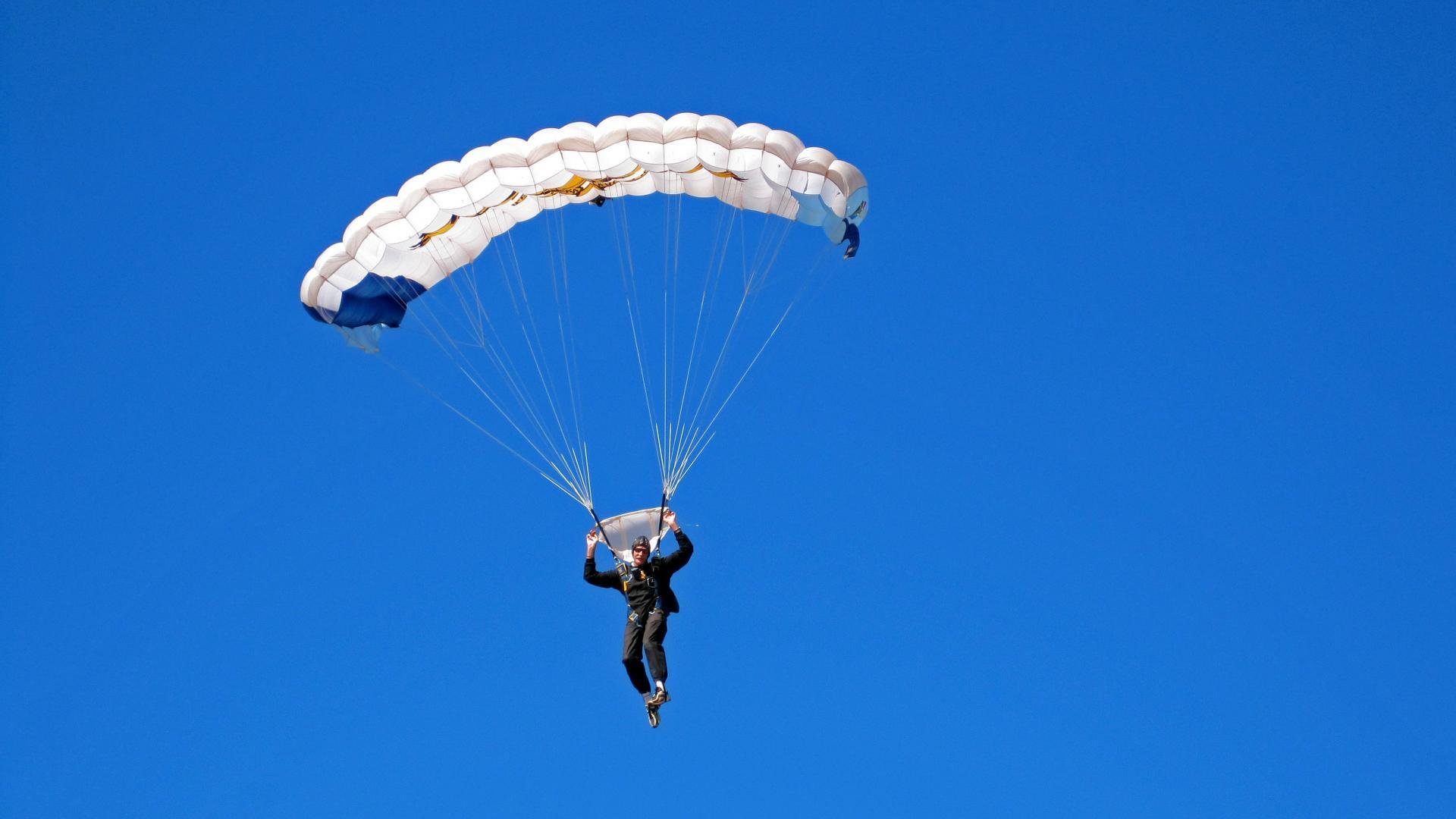 “2025世界运动会:武术赛场上,选手的气势与精湛的技艺相辅相成